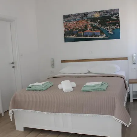 Jeta Studio & Apartment *