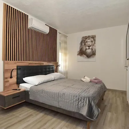 Jeta Studio & Apartment *