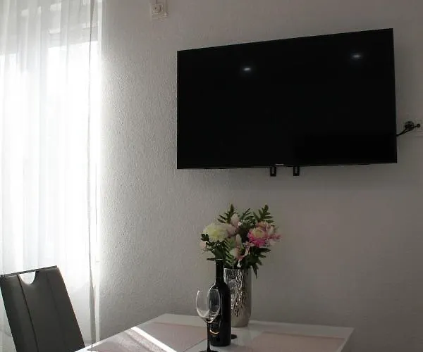 Jeta Studio&rooms Appartamento *