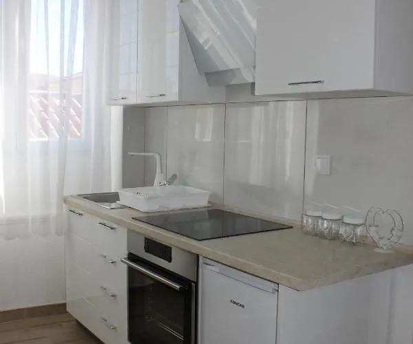 Jeta Studio&rooms * Zara